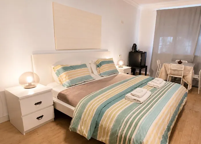 Village Cascais Guest House